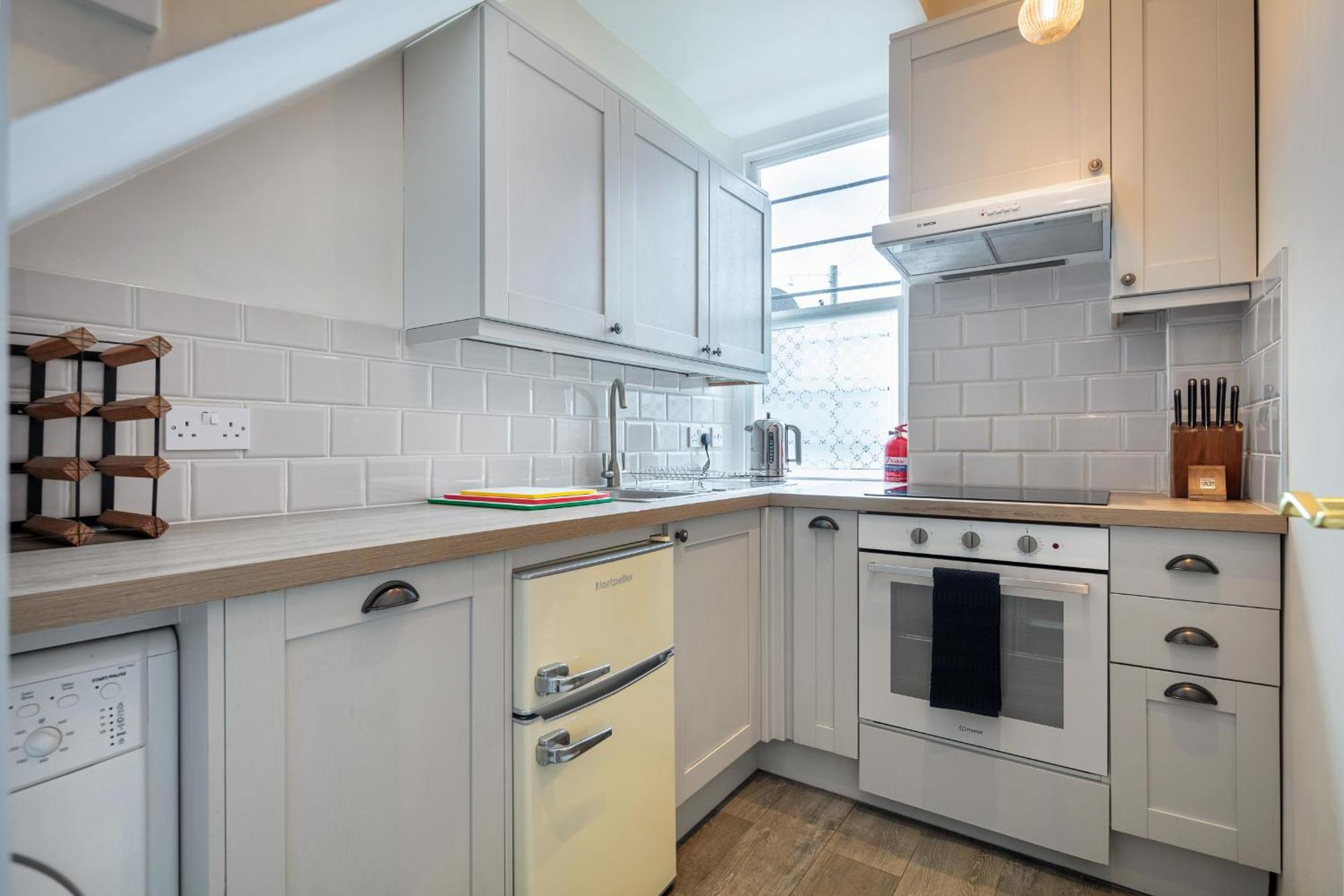 5A - Bright And Airy 2 Bedroom Apartment - Close To Central Лондон Екстериор снимка